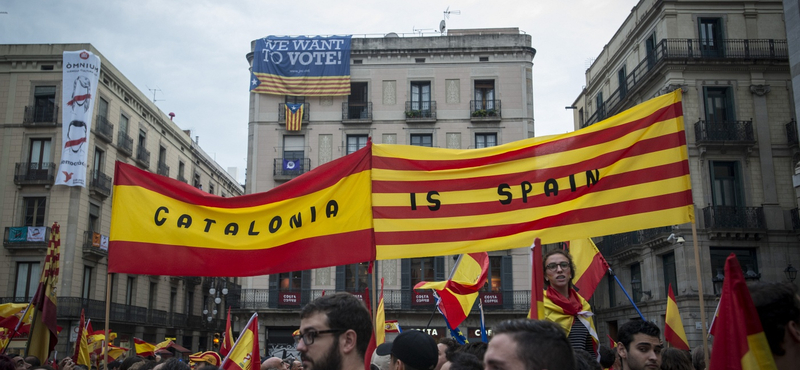 Nem csitul a feszültség a spanyol és a katalán vezetők között