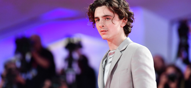 Timothée Chalamet tökéletes kiejtéssel mondja azt, hogy Szilvásvárad