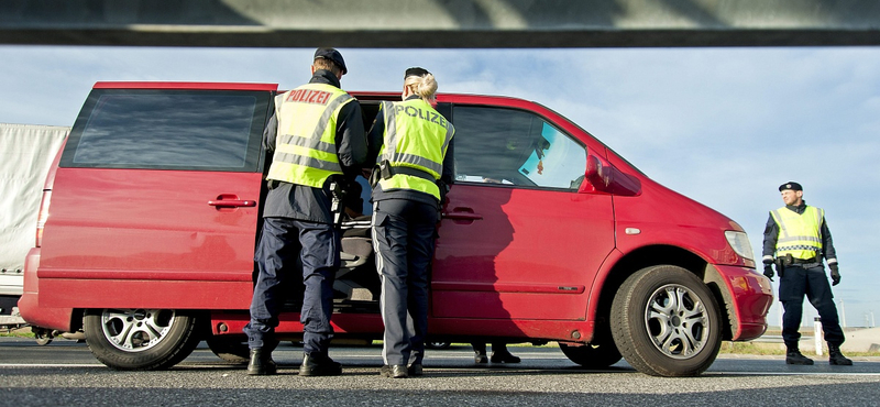 Június végén marad az egész országban a fokozott ellenőrzés