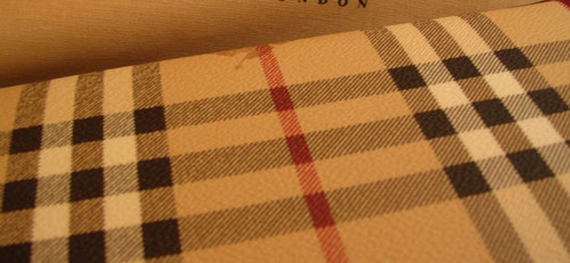 Még mindig a Burberry és a Louis Vuitton uralja a luxus világát