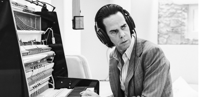 Az égig emel és nyakon önt az élettel Nick Cave új nagylemeze