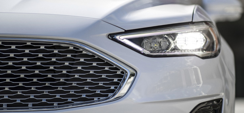 Kémfotókon az új Ford Mondeo kombi