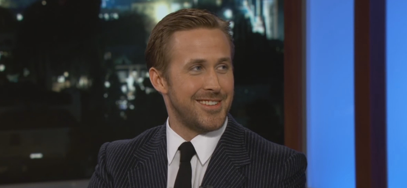 Ryan Gosling ruhában fürdik a Gellértben – videó