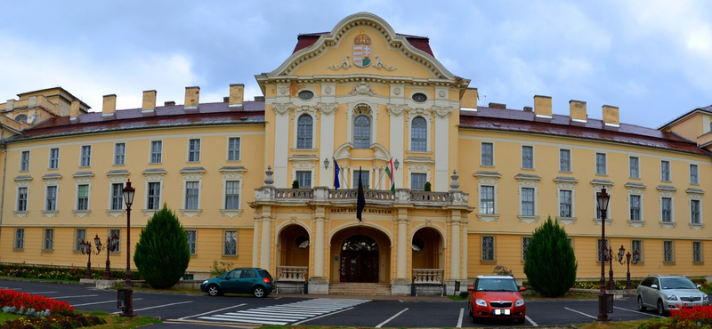 Újabb nagy változtatás jöhet az egyetemeknél