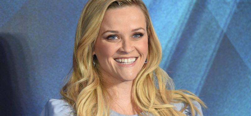 Reese Witherspoon TikTok-videóban evett havat, és ez teljesen kiborította az embereket