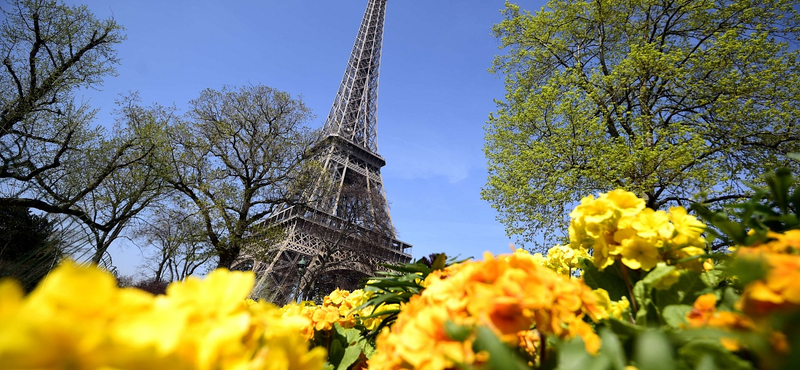 Zsebtolvajok miatt sztrájkolnak az Eiffel-torony dolgozói