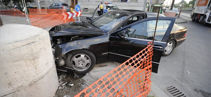 Az egyik Király utcai lövöldöző karambolozott hajnalban a Bem téren