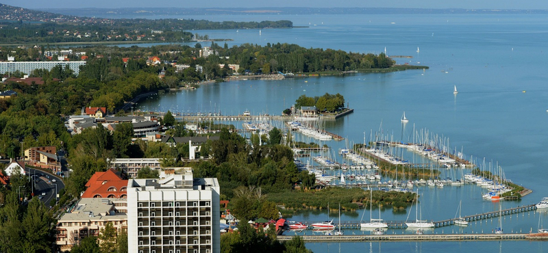 Ezek a nyaralók mennek a leginkább a Balatonon