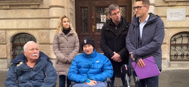 Két kérdésben kezdeményez népszavazást eutanázia-ügyben Karsai Dániel betegtársaival