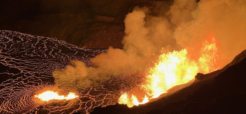 Videón, ahogy kitört a Kilauea vulkán Hawaiin