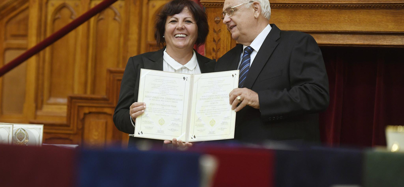 Mészáros Lőrinc feleségét és több kormánymédiumot is nívódíjjal jutalmaztak