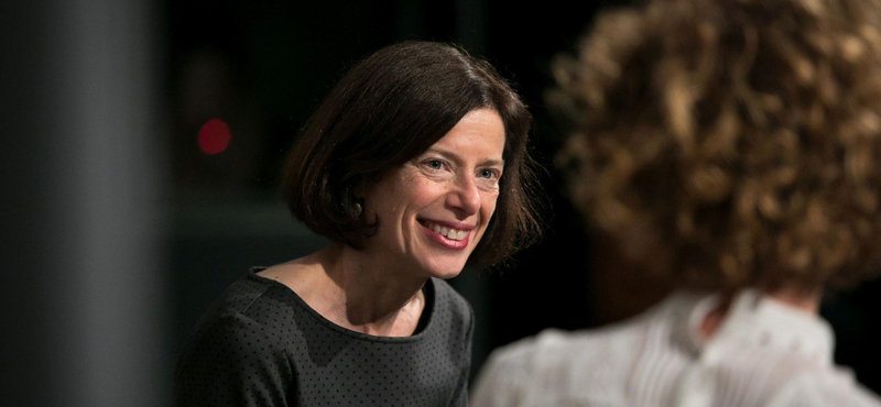 Susan Faludi: A magyar nacionalizmus mártíridentitással fedi el a problémákat