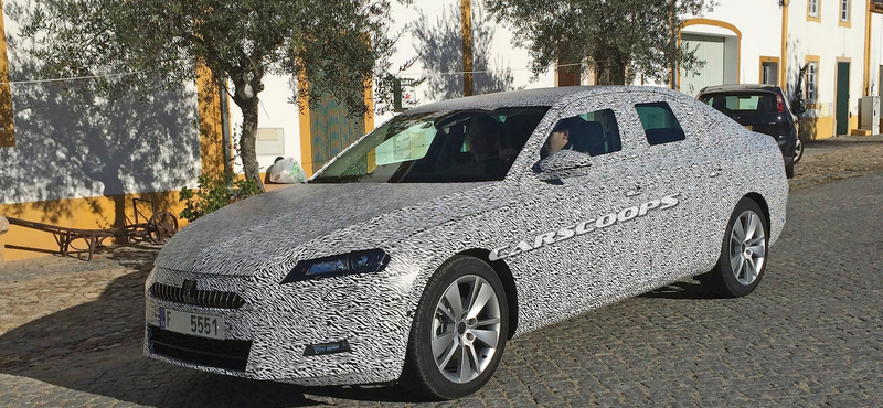 Kémfotón a készülő új Skoda Superb