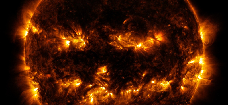 Gonosz emberi arc jelent meg a Napon – NASA-fotó