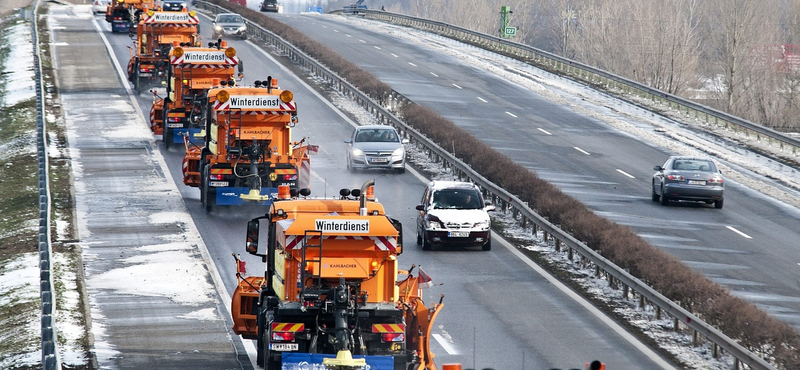 Megérkeztek az oszták hókotrók