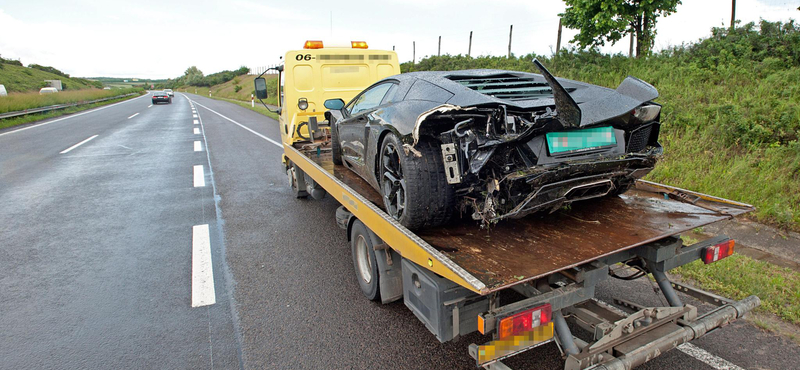 Itt a fotó Dzsudzsák összetört Lamborghinijéről