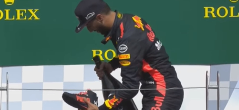 Újabb áldozata van Daniel Ricciardo bizarr szokásának – videó