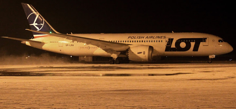 Fotók az álommasináról: a Boeing 787 Dreamliner Budapesten