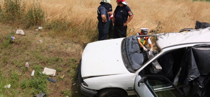 Elvittek egy férfit a rendőrök a két halálos áldozattal járó reggeli baleset miatt