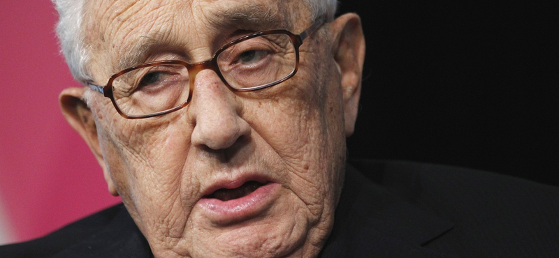 Az amerikai elnököt és az európai vezetőket bírálta Henry Kissinger