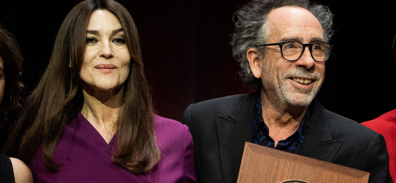 Monica Bellucci és Tim Burton hónapok óta titokban randiznak