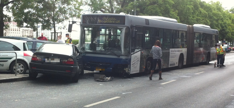 Karambolozott a 86-os busz