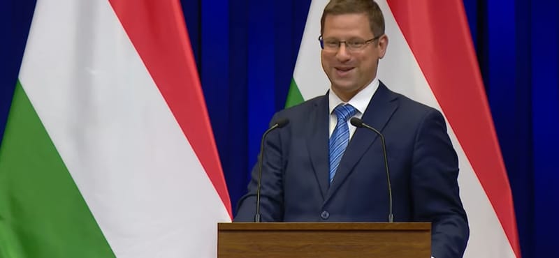 „Lábbilincs, Facebook-oldal, mit tehetek még?” – Gulyás Gergely a HVG kérdéseire válaszolt