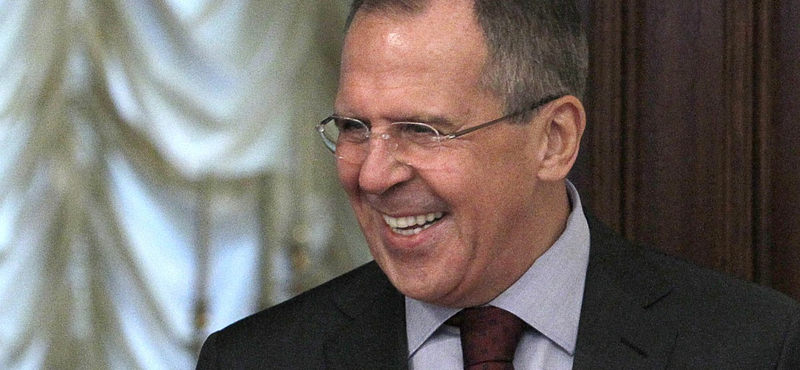 Lavrov erősen ellenzi Irán bombázását