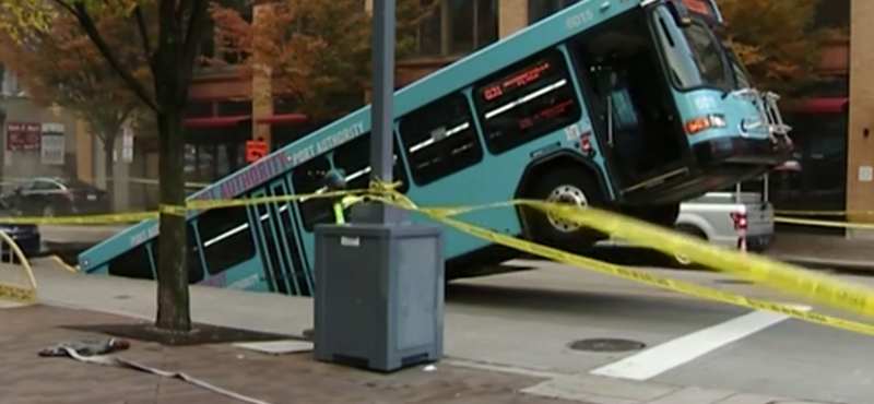 Pocsékul indult a hete ennek a pittsburgh-i buszsofőrnek – videó