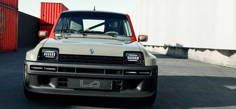 400 lóerős karbon-szörnyeteg: itt az új Renault 5 Turbo 3