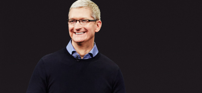 Tim Cook hirtelen gazdagabb lett 100 millió dollárral