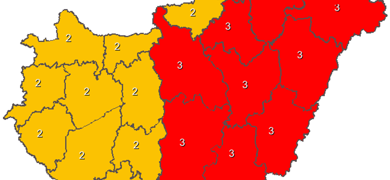 Szakadó esőre ébredt Budapest