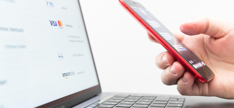 Szexshop, laptopfelújító és lámpaüzlet került be a DKSZ külföldi terjeszkedést segítő programjába