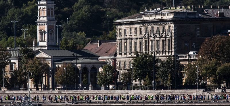 Orbánt messziről lehet csak kifütyülni az évértékelőn – térkép