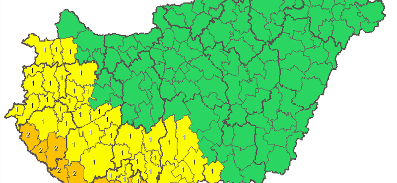 Itt a riasztás: viharos éjszaka jöhet a nyugati megyékben