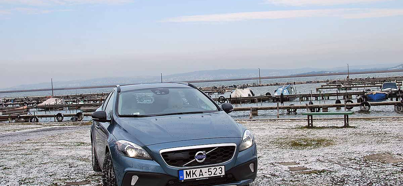 Volvo V40 T4 Cross Country teszt: kis királyság