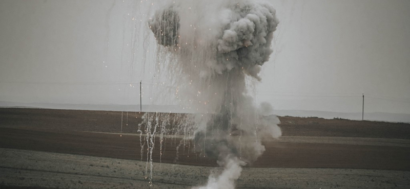 Foszforbombák ledobásával vádolják az oroszok az ukránokat