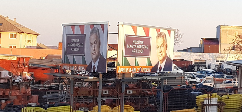 Megbüntették a Fideszt az Orbán-plakátok miatt