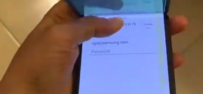 Itt az első videó a Samsung új összecsukható mobiljáról