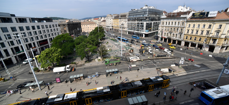 Felpörgetik a Blaha Lujza tér felújítását