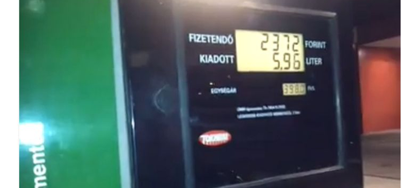 Videó: tovább pörög a benzinkút számlálója, pedig már nem is tankolnak