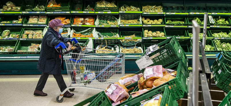 Újra megkérdezték a kormánytól, hogy lesz-e nyáron nyugdíjemelés