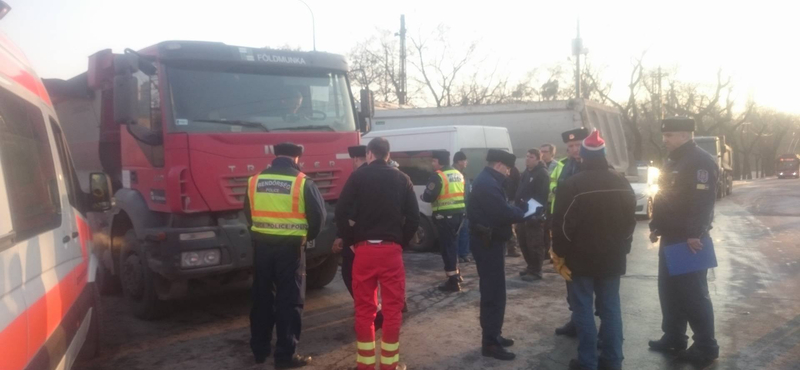 Teherautó lökte meg az egyik Ligetvédőt