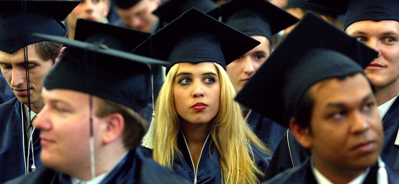 Tényleg semmire nem megyünk a diplomával?