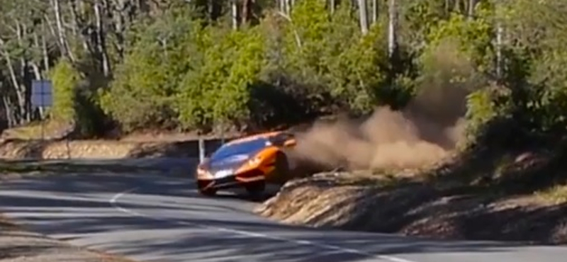 Bírja a gyűrődést a Lamborghini Huracan, még ugratni is lehet vele – videó