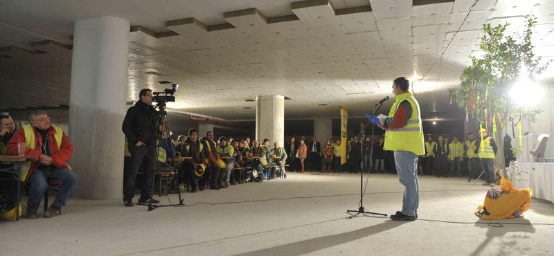 Otthon Centrum: fellendült a garázsok és gépkocsibeállók piaca