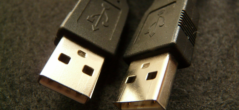 Kiderült a titok: ezért annyira idegesítően nehéz néha bedugni az USB-csatlakozót