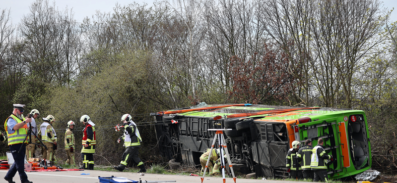 Nincs magyar áldozata a németországi buszbalesetnek