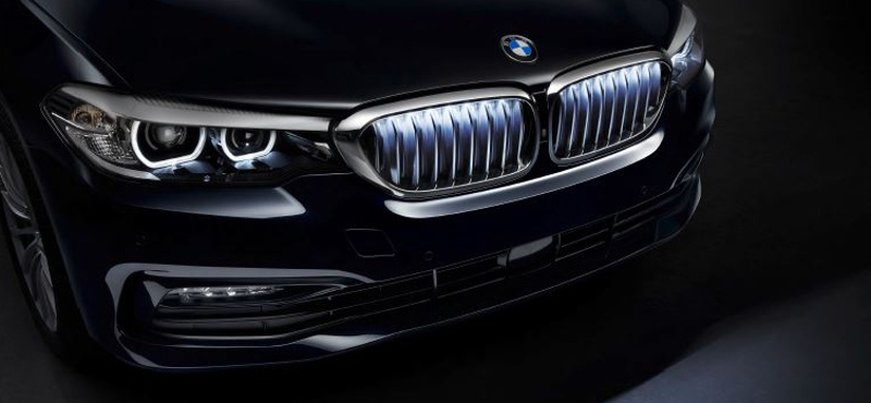 Már világító vese-hűtőráccsal is rendelhető az 5-ös BMW