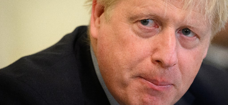 Lemondott a Partygate miatt Boris Johnson etikai tanácsadója